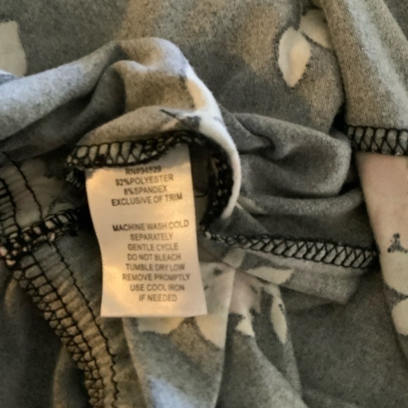 Derek Heart Short Romper - Picture 6 of 7